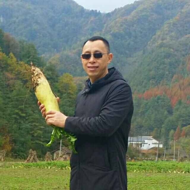 墨迹男的第一张照片--厦门基督教相亲网